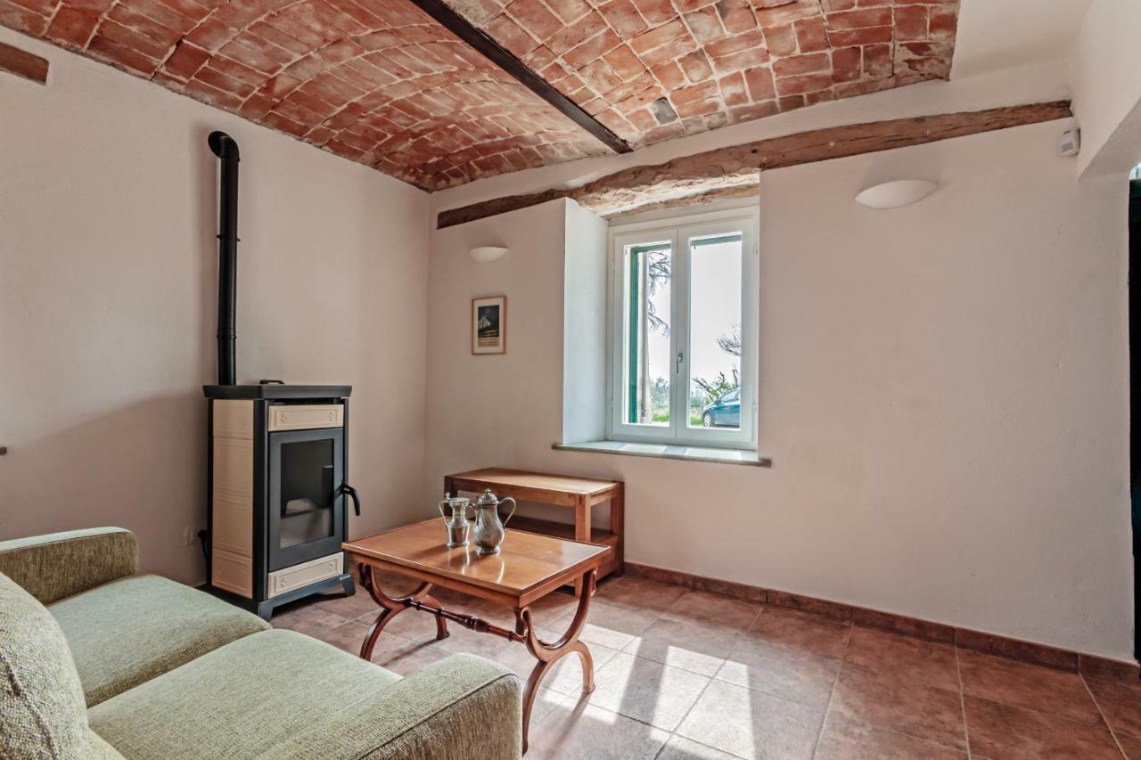 Modern Farmhouse Apartment Montabone Екстериор снимка