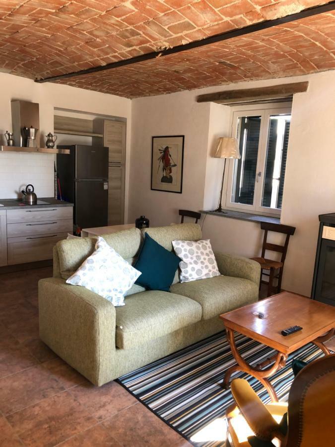 Modern Farmhouse Apartment Montabone Екстериор снимка